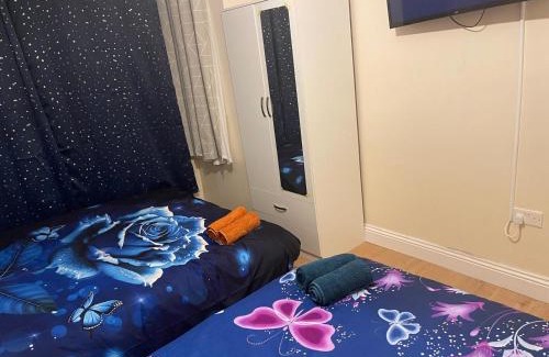 Custom House Casa | LONDON CITY AIRPORT, EXCEL & 02 ARENa PROXIMITY HOUSE
