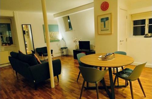 Hoxton Apartamento | London City Old St Metro Luxury 1 bed Free Parking Library Conversion