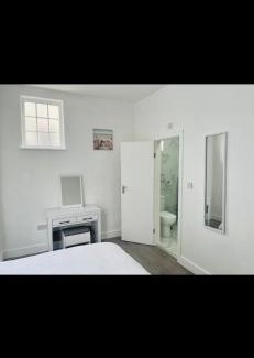 West Finchley Casa | London En-Suites