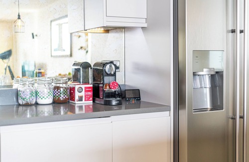 Docklands Apartamento | LONDON EXCEL MARINA DELIGHT- Chic 2-Bedroom with Panoramic Water View.
