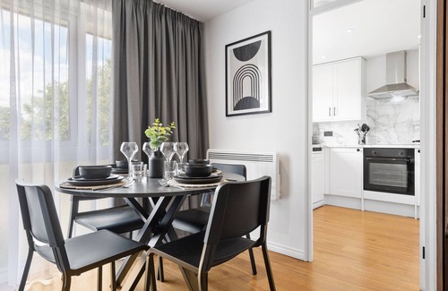 Coppetts Apartamento | London Grove Apartments