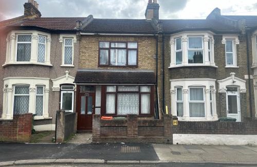 Boleyn Casa | London Holiday Home