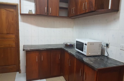 Brusubi Apartamento | london Innn 3