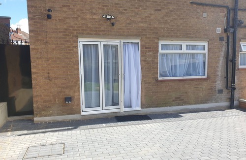 Southgate Apartamento | London Luxury 2 Bedroom with Sofas with Lounge AC, Garden Free Parking near Tube