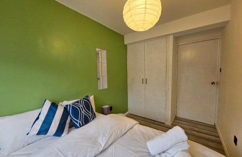 Bow Casa | London Mile End Rooms