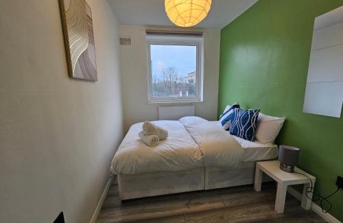 Bow Casa | London Mile End Rooms