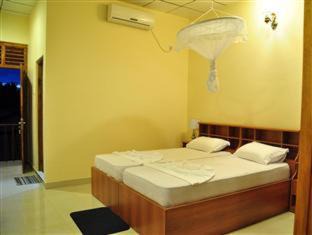 Anuradhapura Hotel | London Palace