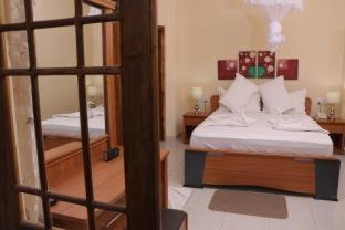 Anuradhapura Hotel | London Palace