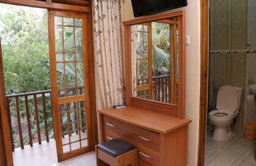 Anuradhapura Hotel | London Palace