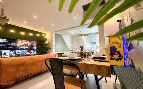 Queen's Park Apartamento | London Queen's Park with cinema & gaming room