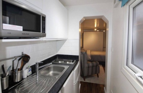 Southgate Apartamento | London Studio Apt - No Sharing - Ground Floor - Private Entrance