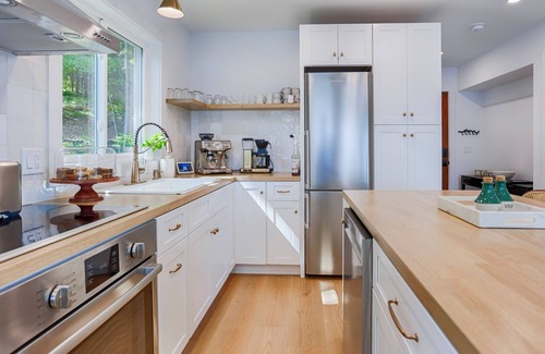 Trumansburg Casa | Lone Retreat Lake House: New Build + Close to Ithaca