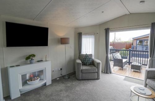 Evesham Casa | Long Acres Lodge