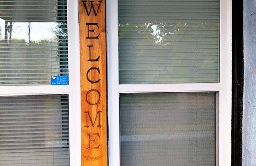 Central Oklahoma City Casa | Long and Mid-Term Rentals 3BR/2BA w/Private Yard