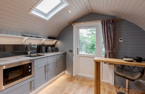 Skipton Cabina | Long Ashes - Tether - a long ashes park that sleeps 2 guests in 1 bedroom