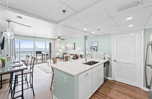 Long Beach Condominio | Long Beach by Book That Condo