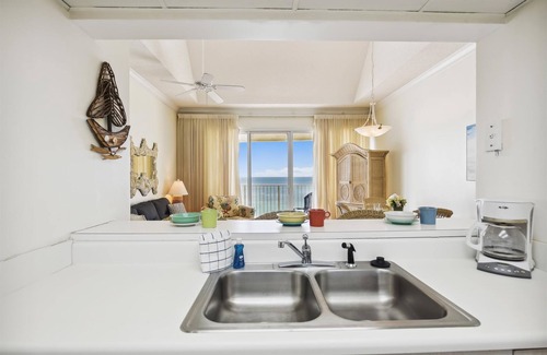 Long Beach Condominio | Long Beach by Book That Condo