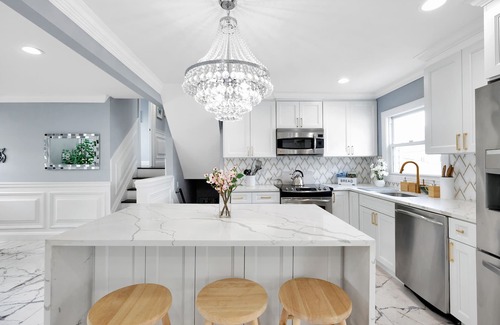 Long Beach Casa | Long Beach canals quiet and inviting place to stay come enjoy this perfect space