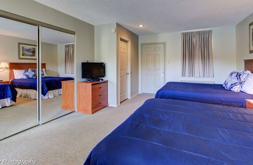 Lake Hamilton Hotel | Long Island Lake Resort