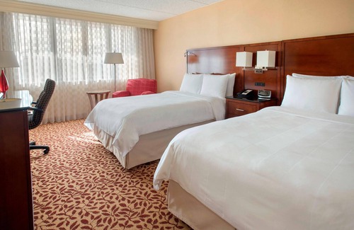 East Garden City Hotel | Long Island Marriott