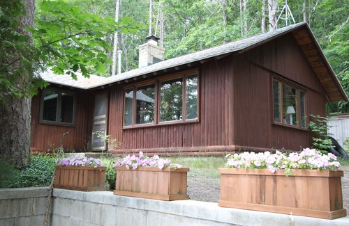 Traverse City Casa | Long Lake Waterfront Home