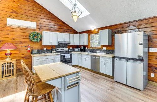 Long Pond Casa | Long Pond Log Cabin with Hot Tub Soaks and Outdoor Fun