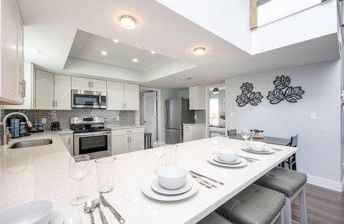 Egypt Lake-Leto Casa | Long Stay: Pool-Wifi-Moffitt-RJ Stadium-Insurance Housing-Pets OK - ALL NEW