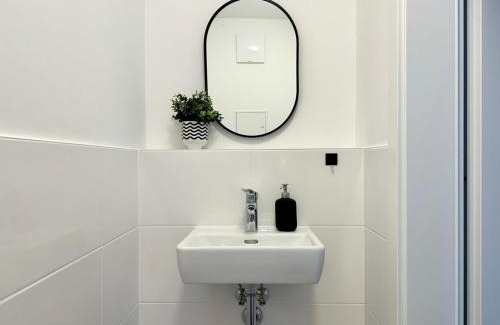 Grinzing Apartamento | Long Term Stay - Near Klinik Floridsdorf - On-Site Parking for 19,90 Eur