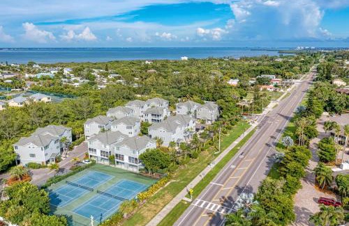 Whitney Beach Apartamento | Longboat Key Cedars Beach House-Pet Friendly-2 Minute To The Beach