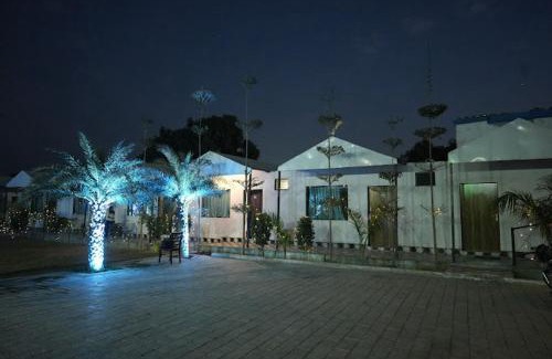 Rajawas Complejo | Longdrive Restaurant Hotel & Resort