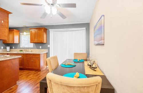 Visalia Apartamento | Longer Stays for Travelers- Apt Blocks from Hospital, Downtown
