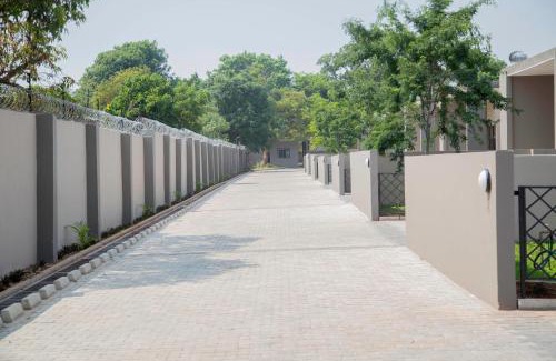 Kabulonga Apartamento | Longhorn Executive Apartments