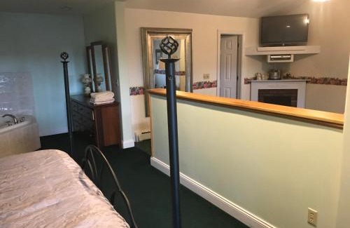 Town of Reading Cama Y Desayuno | Longhouse Manor B&B