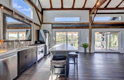 Lakeville Casa | Longpond Farm House and Loft