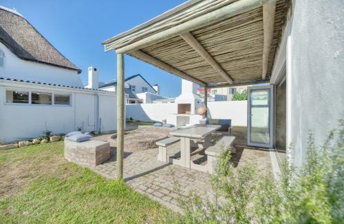 Arniston Casa | Longship In Arniston
