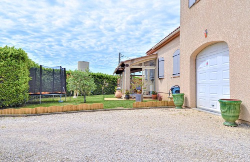 Pierrelatte Casa | Alojamiento de 4 habitaciones en Pierrelatte