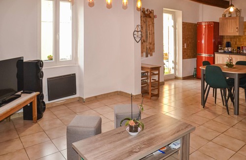 Saint-Chinian Apartamento | Alojamiento de 2 habitaciones en Saint Chinian