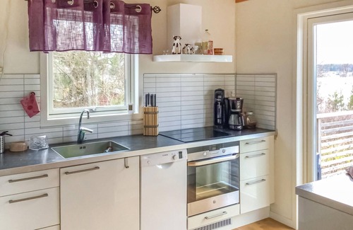 Norrtalje Municipality Casa | Alojamiento de 4 habitaciones en Väddö