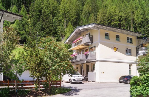 Soelden Apartamento | Look forward to a vacation close to nature in this inviting vacation apartment.