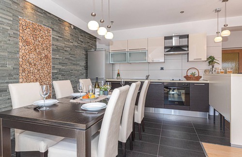 Oklaj Casa | Alojamiento de 4 habitaciones en Sibenik