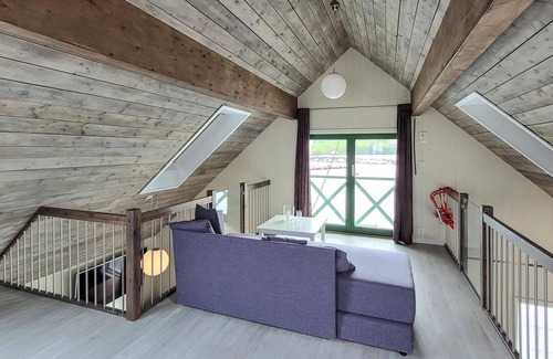 Vikebygd Casa | Look forward to your next vacation in Vikebygd right by the fjord.