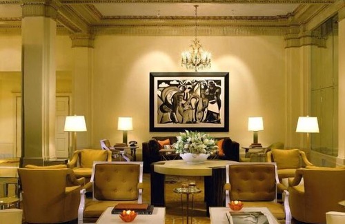 Goose Hollow Hotel | Look No Further! 3 Pet-friendly Units, Onsite Pop-Up Cinema and Mini-golf!