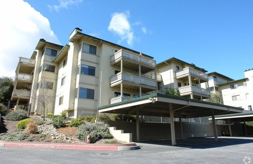 Monterey Apartamento | Look No Further! Relaxing & Centrally Located; Laguna Seca, Beach, Airport