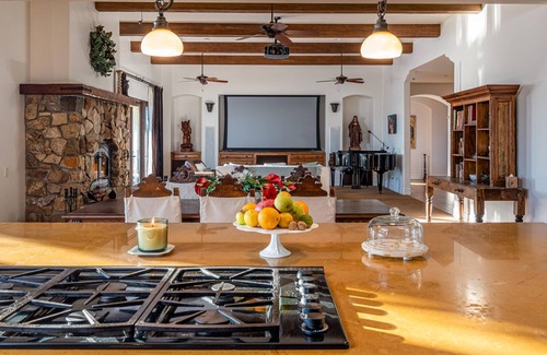 Atascadero Casa | Looking for a Peaceful Retreat? 320 Acre Ranch, Pool, and Ocean View