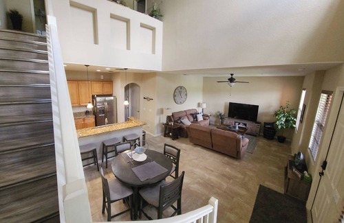 Fort Myers Casa | Looking for a Resort Feel?