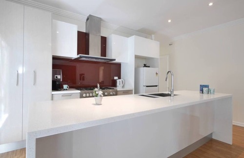 Athelstone Casa | Looking for a spacious home your family or staff will love? This is it!