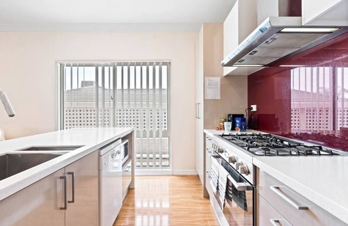 Athelstone Casa | Looking for a spacious home your family or staff will love? This is it!