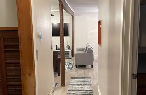 Flint Casa | Looking for cozy and convenient? Check out Odin's Place!