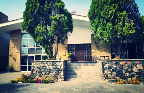 Ajijic Casa | ¿Buscas la escapada perfecta de la ciudad? Esta impresionante casa en el lago acaba de llegar al mercado HOMEAWAY y solo dura unas pocas horas. lejos de tu lugar ...