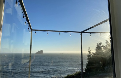 Brookings Casa | Lookout at Crook Point